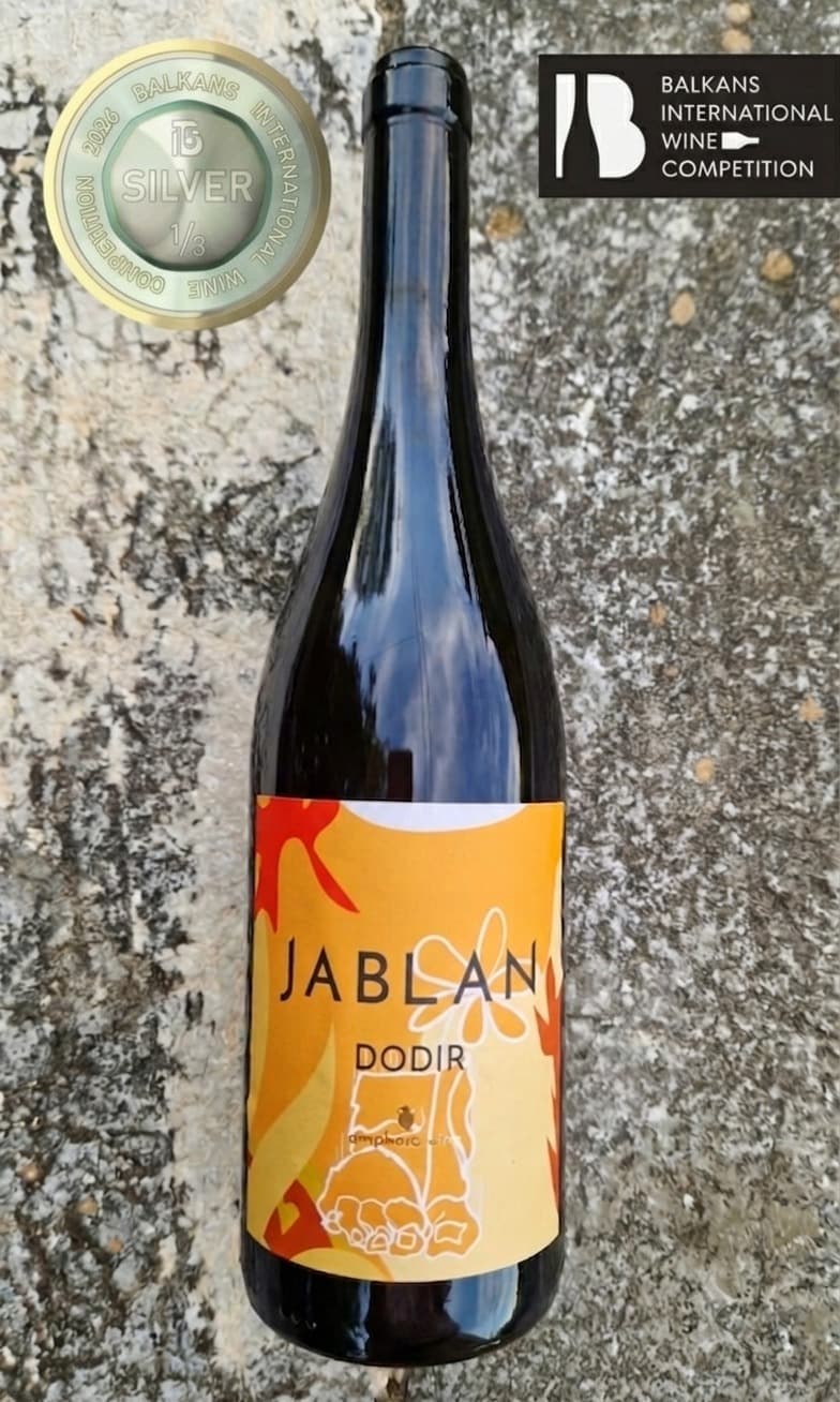 Bottle of Jablan Dodir amphora wine